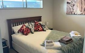 Apartment By The Marina